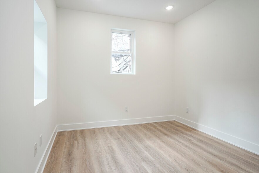 Building Photo - 1822 S 20th St