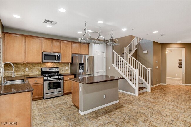 Building Photo - 9768 Plane Tree Ct
