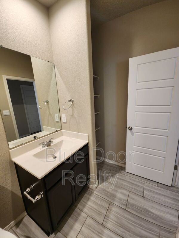 Building Photo - 10637 Aspiration Ln SW