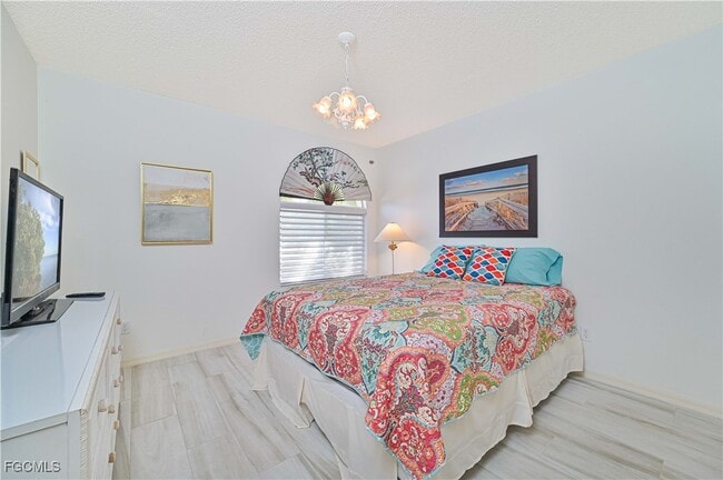 Building Photo - 915 New Waterford Dr