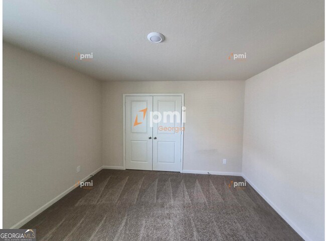 Building Photo - 115 Foley Dr
