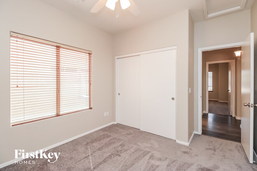 Building Photo - 28067 N Quartz Dr