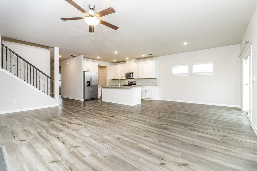 Building Photo - 882 Milo Bay St