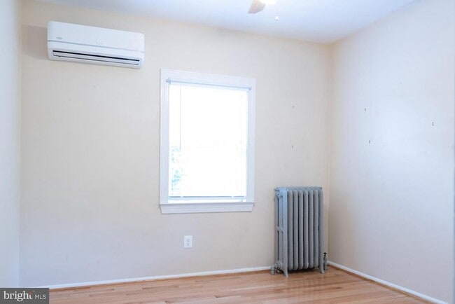 Building Photo - 804 20th St S