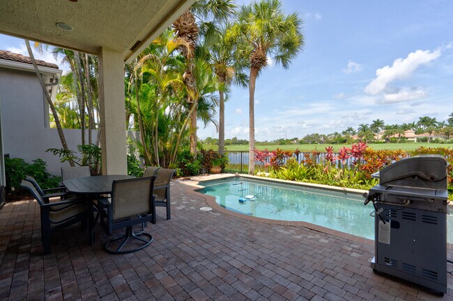 Building Photo - 119 Esperanza Way