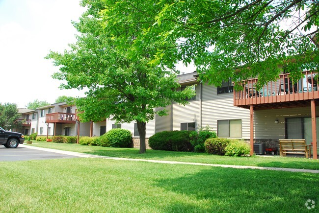 Primary Photo - 1320 Riverside Dr