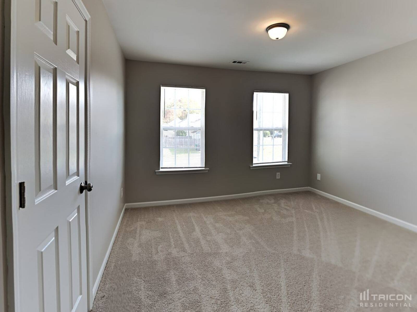 Building Photo - 5526 Henderson Oaks Dr