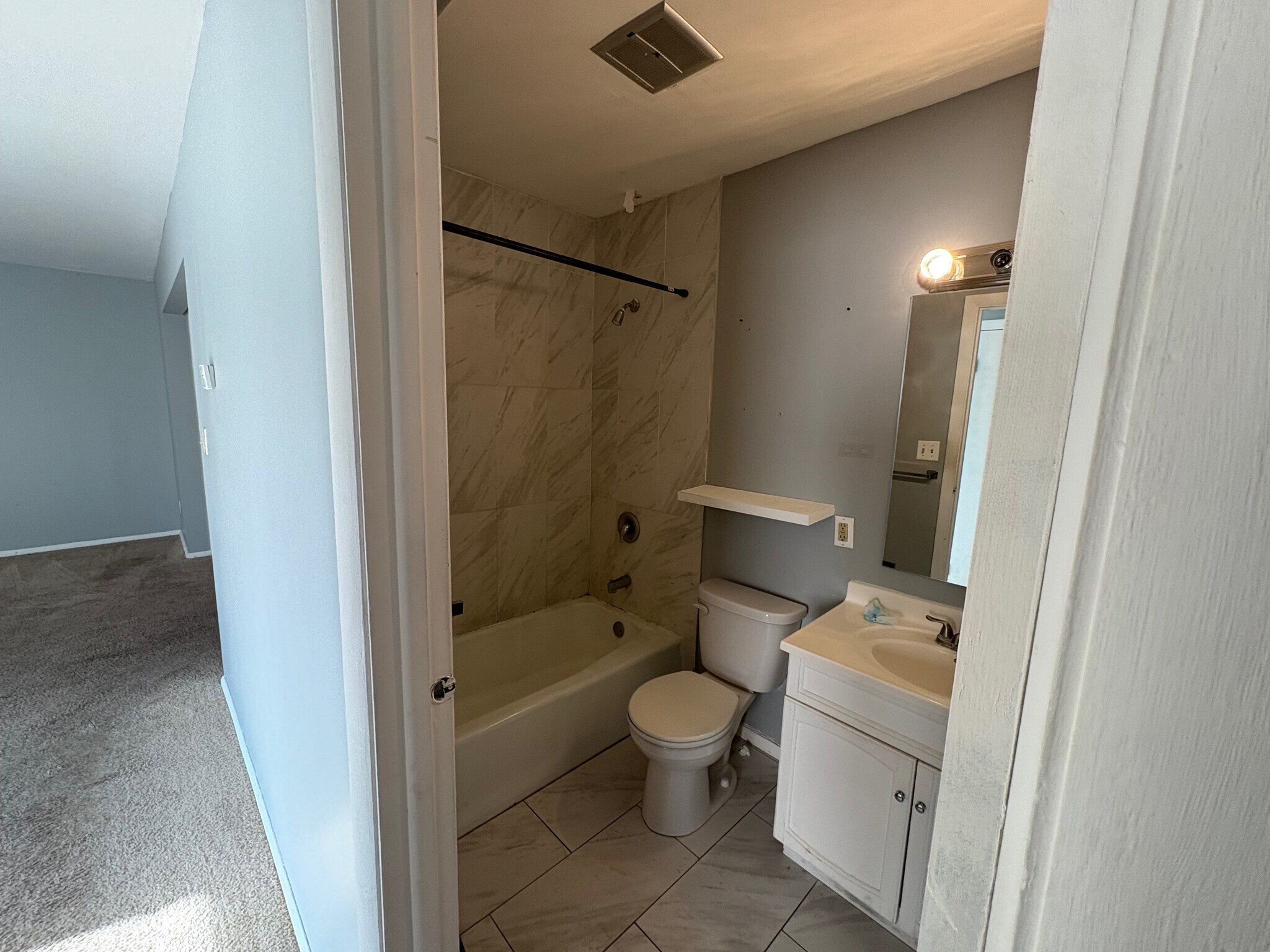 Building Photo - 1332 S 14th St