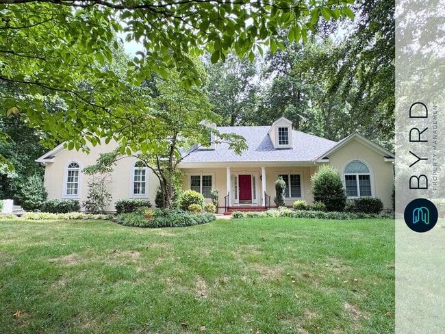 Primary Photo - 423 Elm Creek Dr