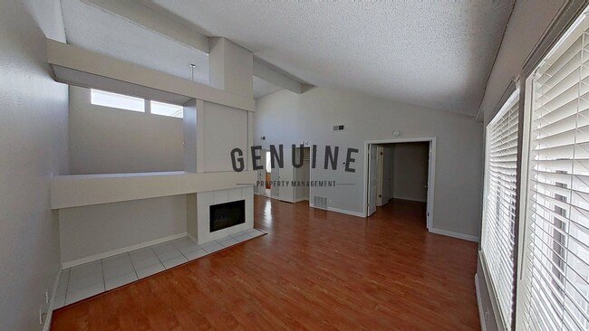 Building Photo - Charming 2Bd 2Ba Condo