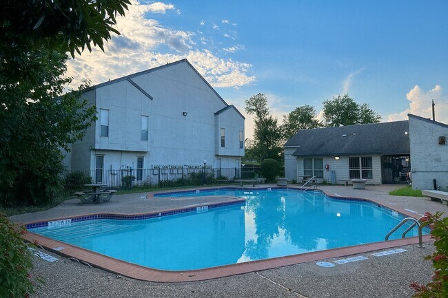 Building Photo - 7313 Gulf Fwy