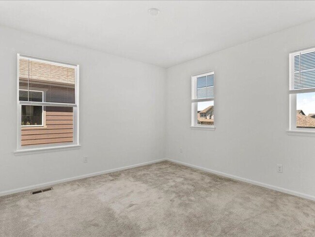 Building Photo - 6248 Dapplegray St