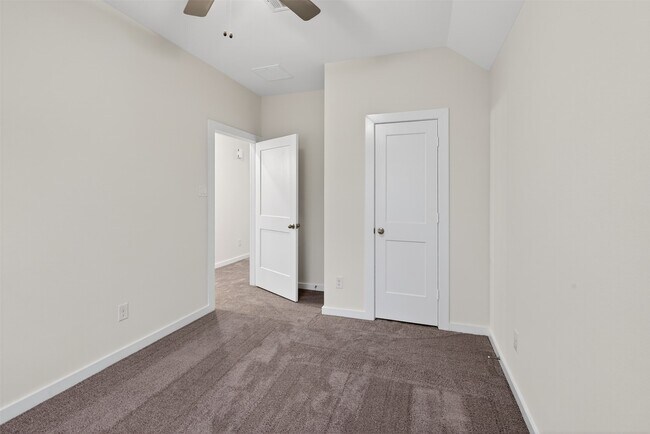 Building Photo - 9113 Highland Northern Wy