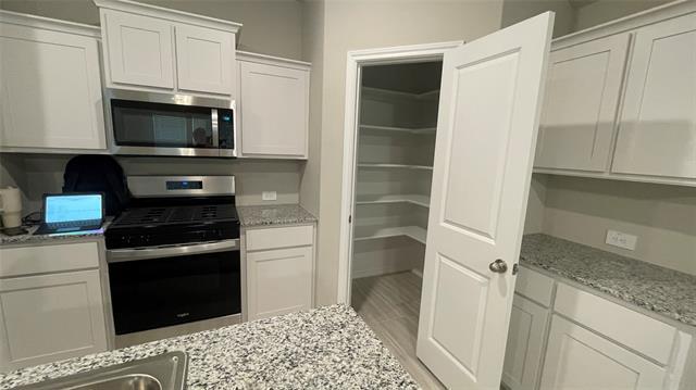 Building Photo - 8421 Hollymead Ln