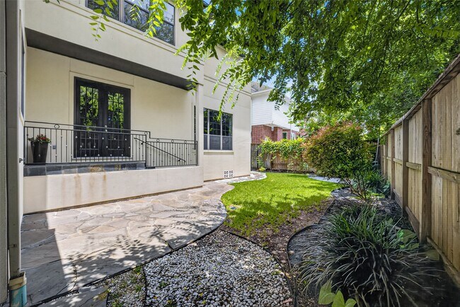 Building Photo - 3515 Durness Way
