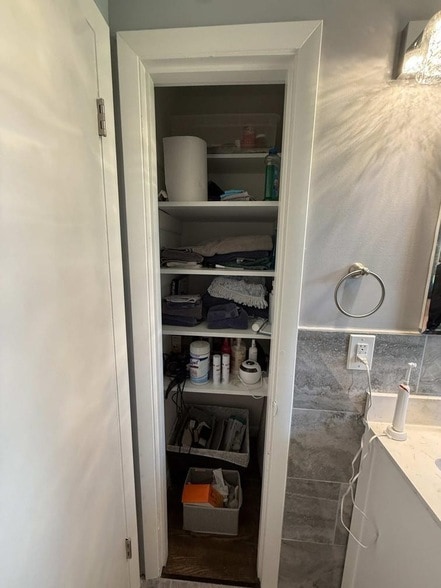 Building Photo - 6416 Henry Ford Dr