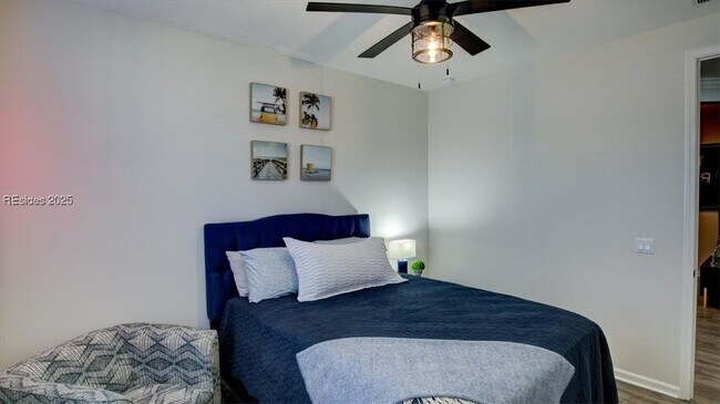 Building Photo - 1571 Shoreside Dr