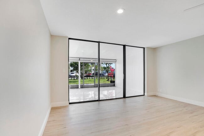Building Photo - 4373 Trevi Ct