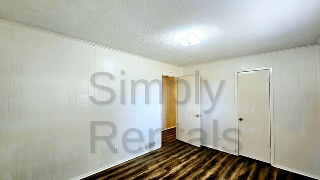 Building Photo - 4415 County Rd 1152