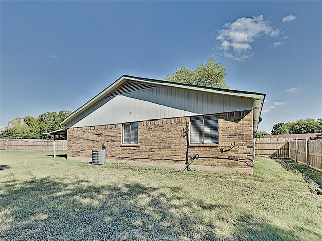 Building Photo - 4202 Glenlawn Ct