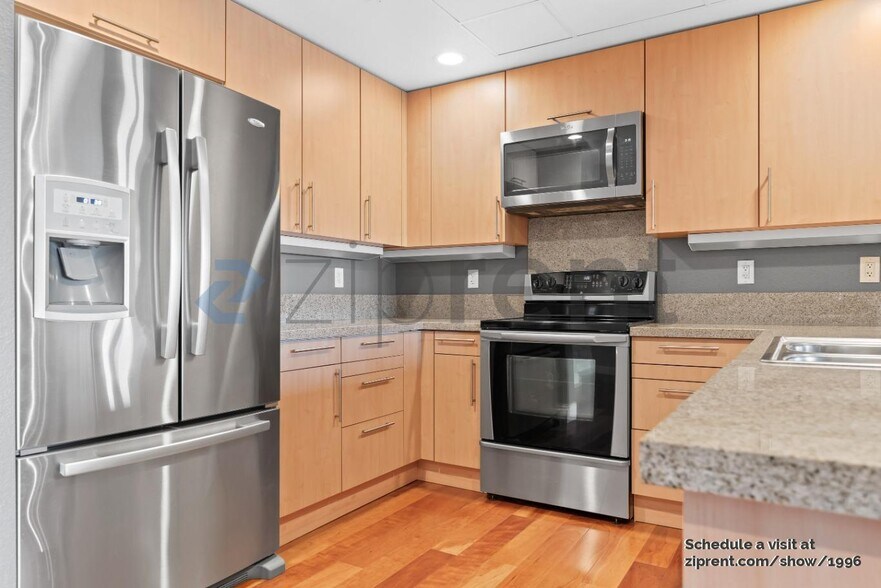 Building Photo - 88 Bush St