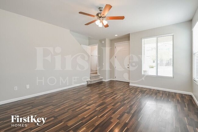 Building Photo - 7595 E Cholla Overlook Dr