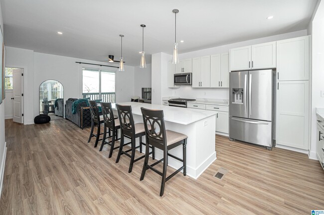 Building Photo - 2468 18th St S