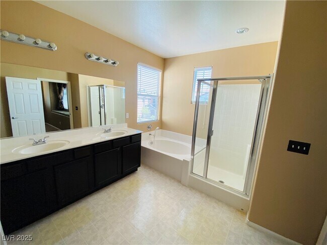 Building Photo - 8428 Bellery Ave