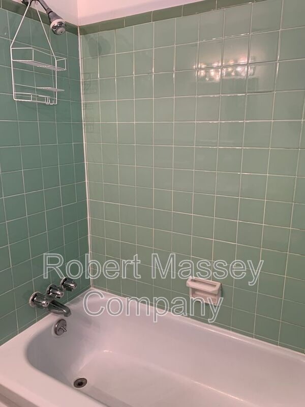 Building Photo - 2904 Abigail Dr