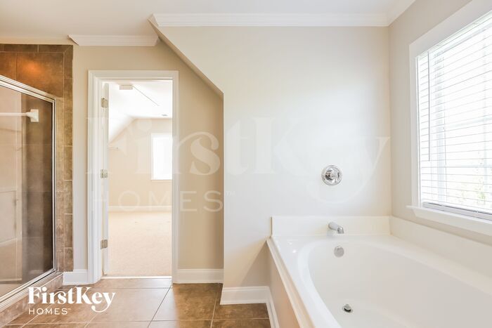 Building Photo - 3453 Blanding Ct