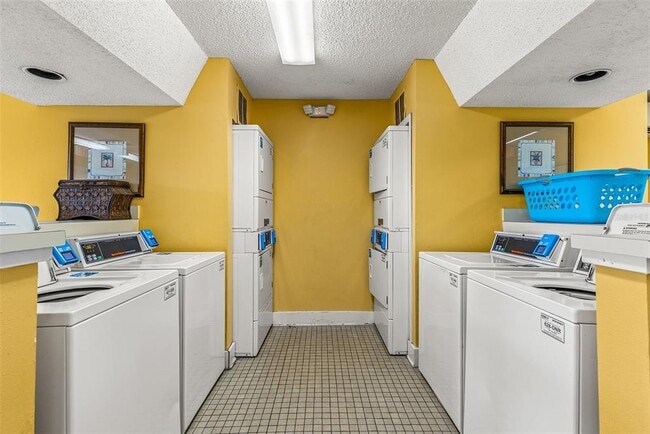 Building Photo - 11901 4th St N