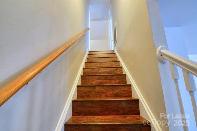 Building Photo - 34 East St