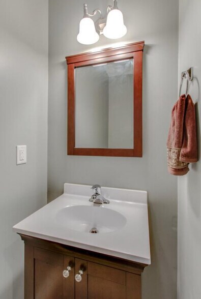Building Photo - 379 Sarava Ln