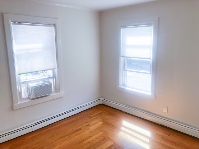 Building Photo - 96 Grand View St