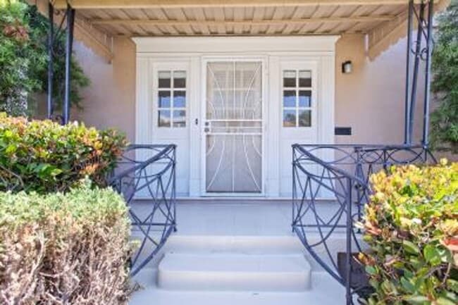 Building Photo - Now Leasing – Walk to UCLA from This Westw...