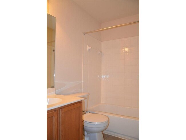 Building Photo - 1511 Legend Oaks Ln