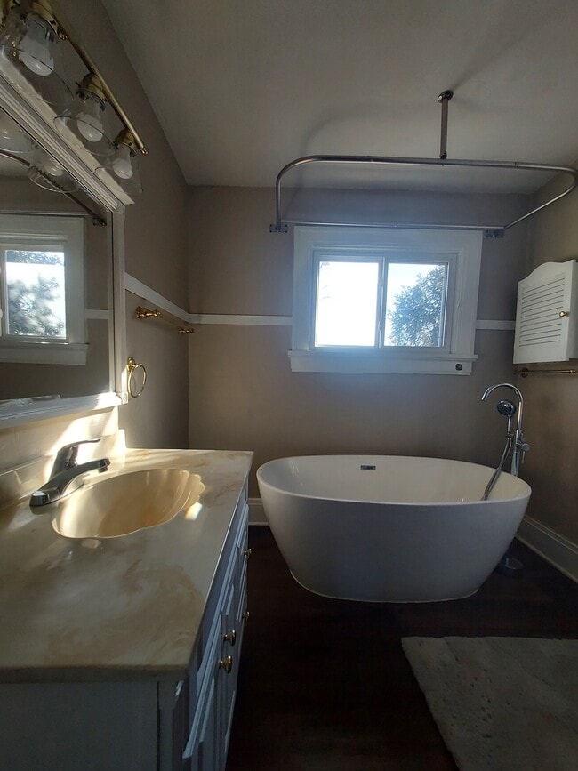 Building Photo - 9 Wyoming St