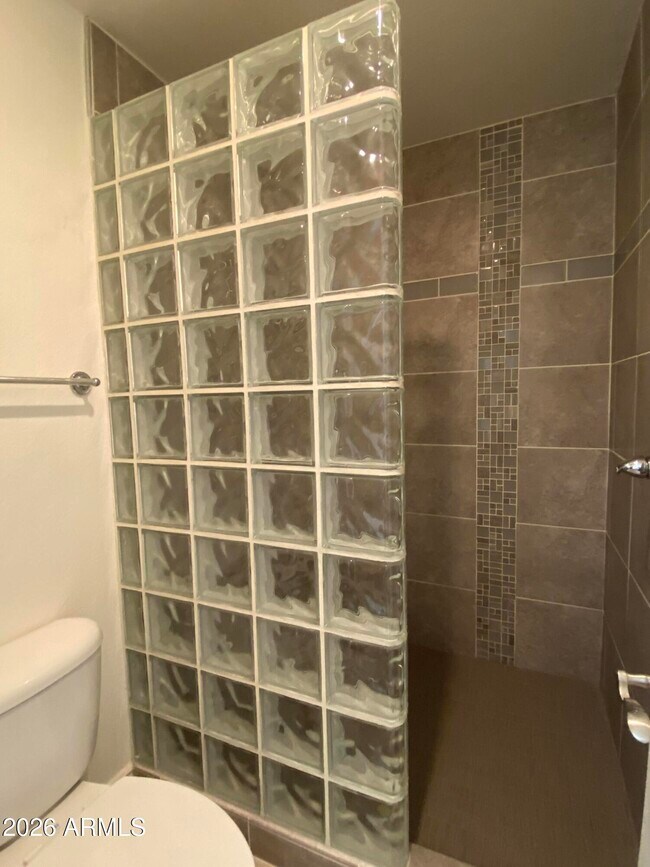 Building Photo - 5104 N 32nd St