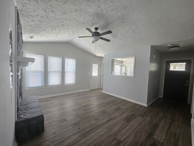 Building Photo - 509 Auburndale Ln
