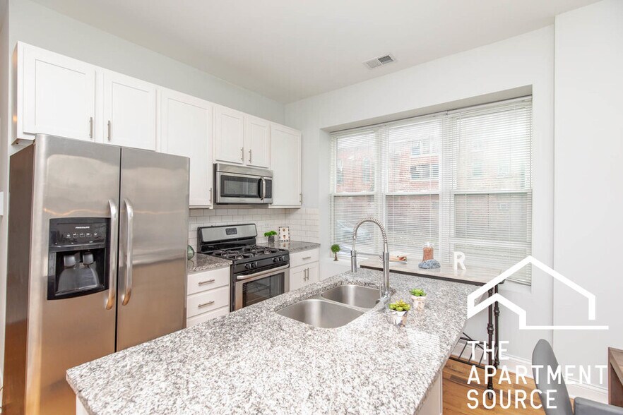Building Photo - 1503 N Talman Ave