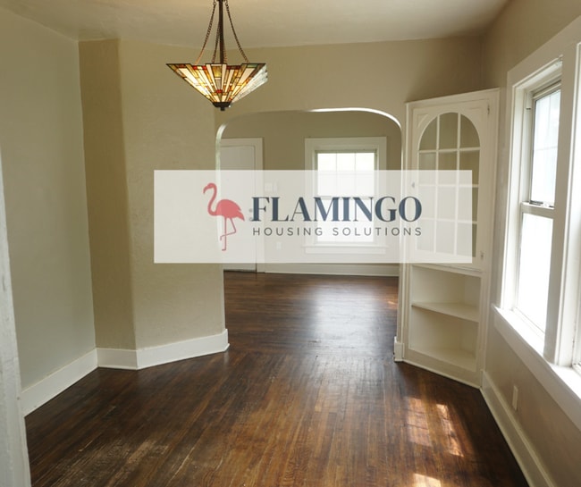 Building Photo - Charming 2 Bedroom, 1 Bath Home – Refinish...
