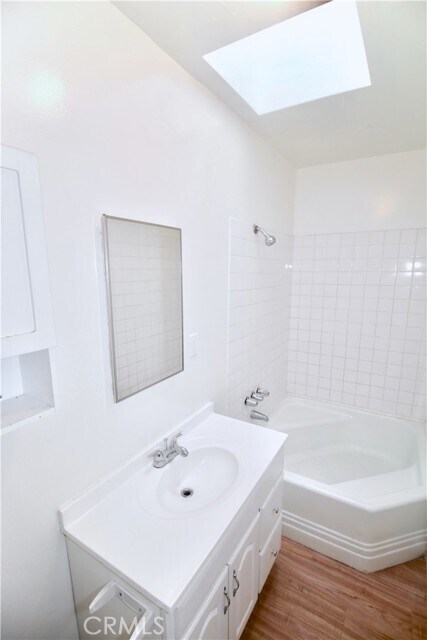 Building Photo - 6951 Simpson Ave