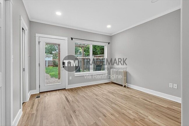 Building Photo - 255 New Holland Ave