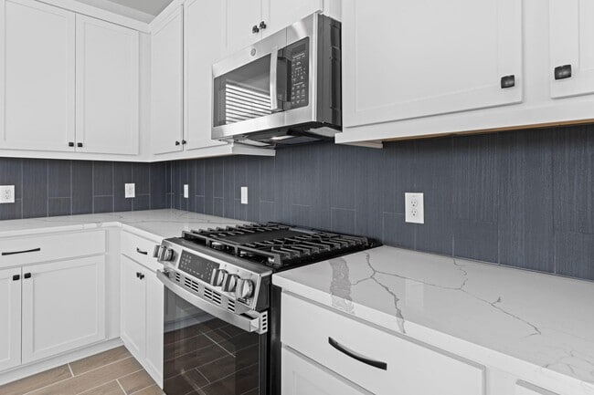 Building Photo - 1312 Shaded Rock Dr