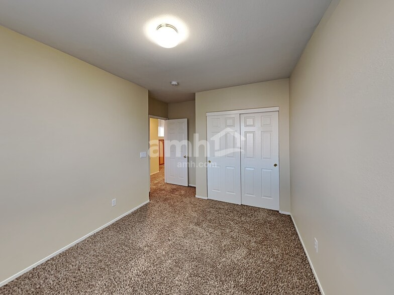 Building Photo - 10141 Flagstaff Butte Ave