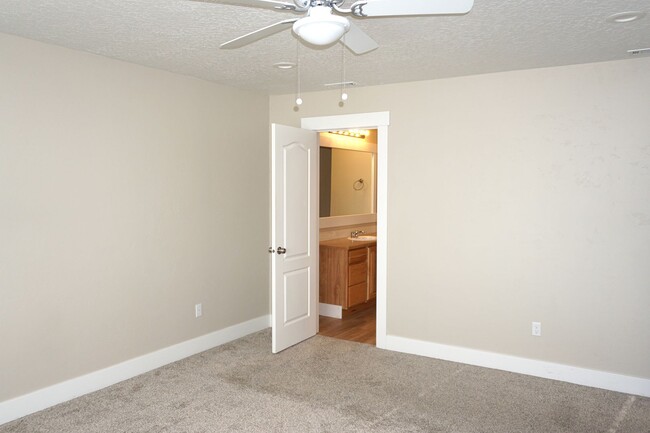 Building Photo - 3-Bedroom  Remodeled Home in Meridian