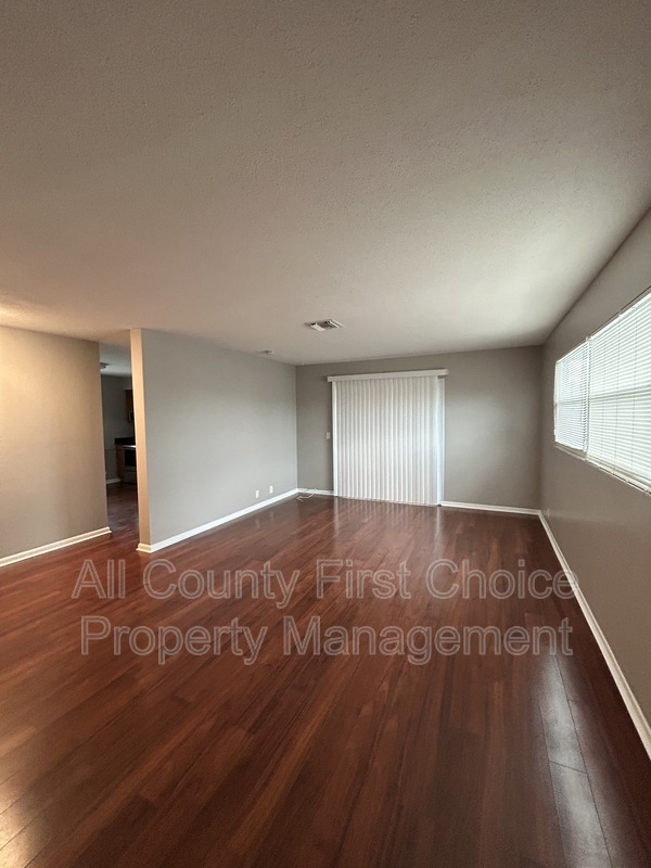 Building Photo - 2390 14th Ave SW