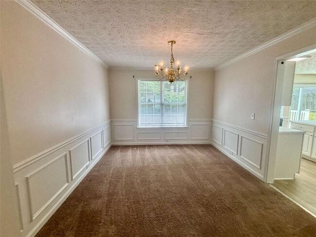 Building Photo - 540 Manor Glen Dr