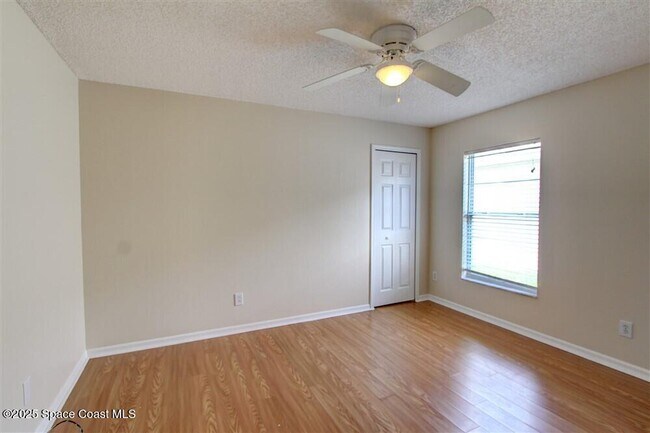 Building Photo - 2138 Caledonia Pl