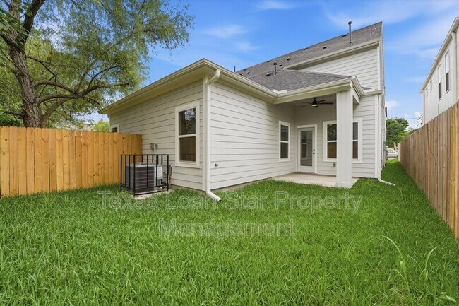 Building Photo - 4354 Clover St